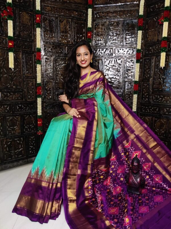 Pochampally-Ikkat-Silk-Saree-Ice-Green-Dark-Purple
